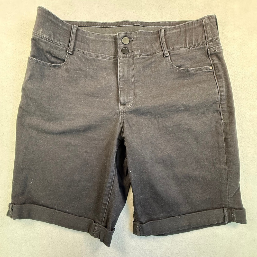 Apt. 9 Womens Black Bermuda Shorts Cuffed Stretch Denim Size 14 Double Button
